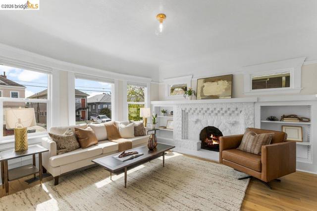 Image 7 of 52 For 1072 57th St