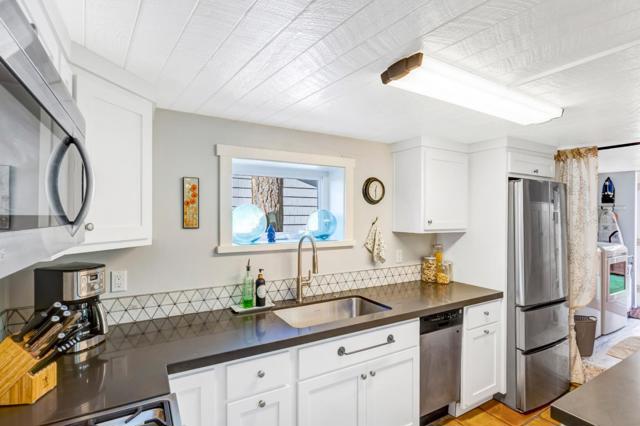 1171 Presidio Boulevard, Pacific Grove CA: https://media.crmls.org/mediaz/f0d9a6df-b706-4338-8260-f3a17e583c5e.jpg