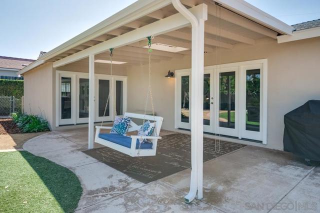 7634 Flag Lake, San Diego CA: https://media.crmls.org/mediaz/f0da7948-419f-4be5-9bad-31307678a5cb.jpg