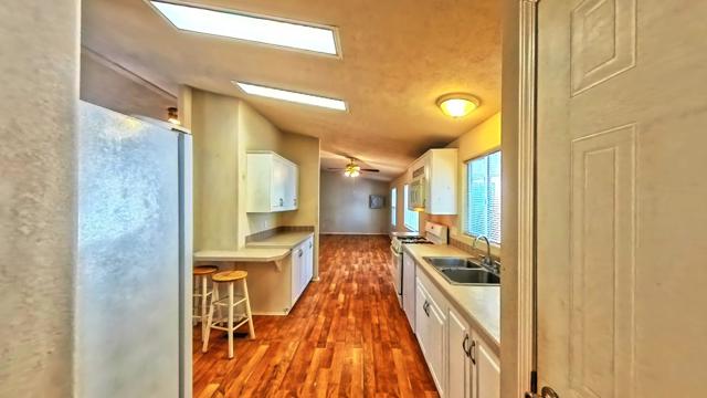 234 Lei Drive, Palm Springs CA: https://media.crmls.org/mediaz/f0da8f51-09e8-44d9-ab7e-78f832b7a1f7.jpg