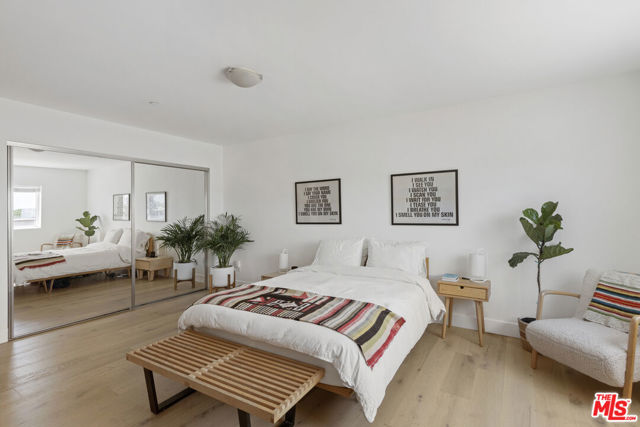 1400 N Vista Street, Los Angeles CA: https://media.crmls.org/mediaz/f0dd37f7-0c25-440d-8ffd-828c937bce4f.jpg