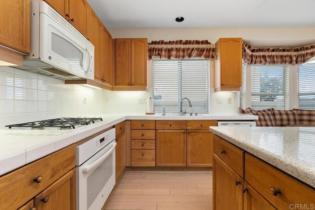2357 Amber Oak Ln - photo 14