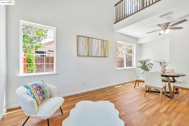 1261 King Loop, Tracy CA: https://media.crmls.org/mediaz/f0de6d71-0722-4241-b537-68e9a60d3be6.jpg