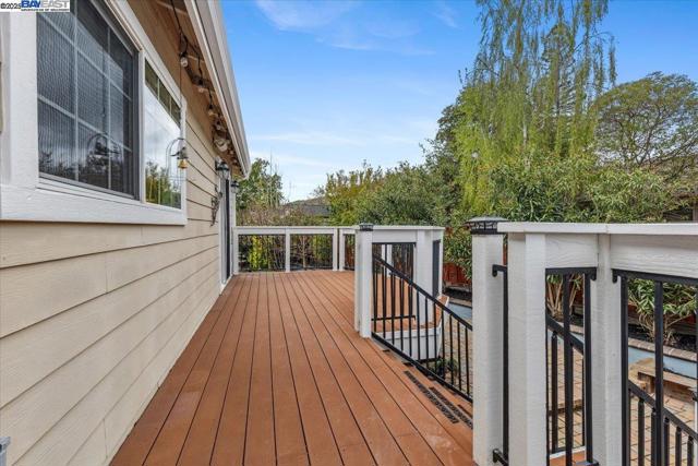 297 Ludlow Pl, San Ramon CA: https://media.crmls.org/mediaz/f0de8ea5-3086-4420-bd61-6ba74d7a678b.jpg