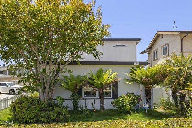 2036 Pierpont Boulevard, Ventura CA: https://media.crmls.org/mediaz/f0dea32d-e7f9-4106-b15c-d28b1974f2e1.jpg