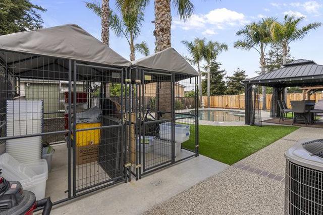 1650 Mimosa Street, Hollister CA: https://media.crmls.org/mediaz/f0e0b8ee-85b7-4e57-9e44-37254caa57db.jpg