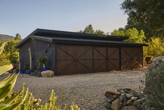 12293 Topa Lane, Santa Paula CA: https://media.crmls.org/mediaz/f0e17c12-f7c7-4c37-ba04-343726c55dc0.jpg