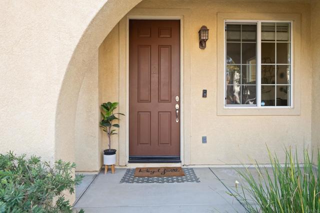 Detail Gallery Image 34 of 40 For 914 Mira Lago Way, San Marcos,  CA 92078 - 3 Beds | 2/1 Baths