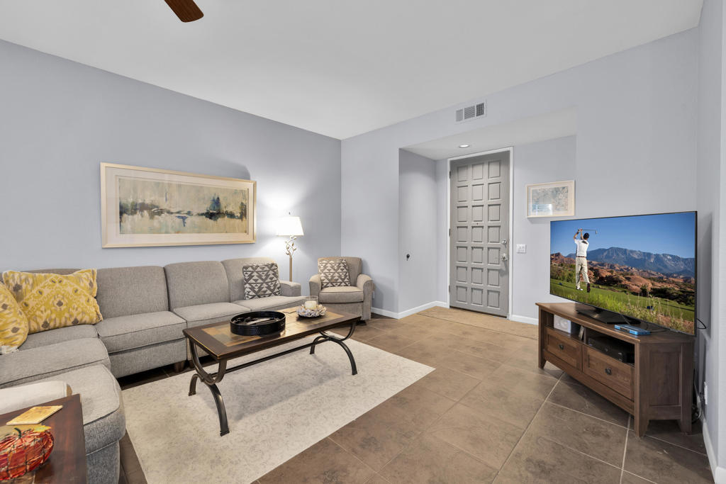 MLS #219137485DA image #4