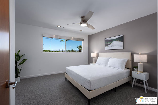 588 E San Lorenzo Road #204, Palm Springs, CA 92264