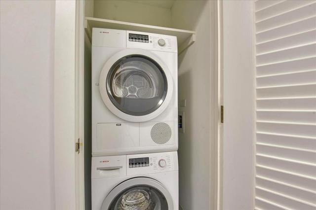 318 Main Street, San Francisco CA: https://media.crmls.org/mediaz/f0e40349-1c50-4dbc-b338-e051e244dcfa.jpg