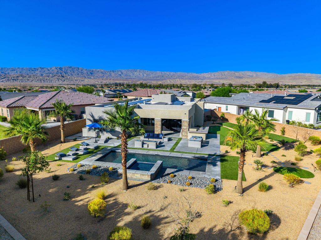 74425 Zeppelin Drive