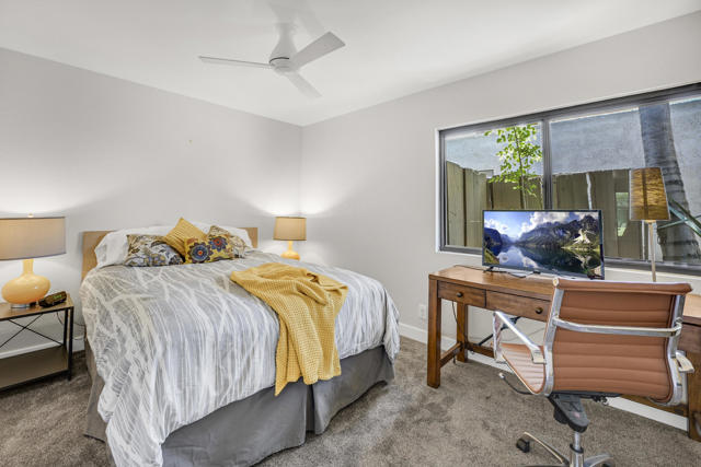 2006 E Sandalwood Drive, Palm Springs CA: https://media.crmls.org/mediaz/f0e5ec1c-22fe-411d-b57a-5ba949bb282c.jpg