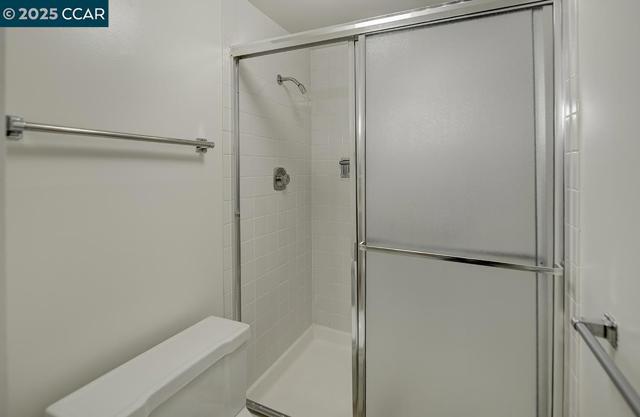 3350 Rossmoor Pkwy, Walnut Creek CA: https://media.crmls.org/mediaz/f0e664db-b486-44b1-b5b2-fb3123b3ca38.jpg