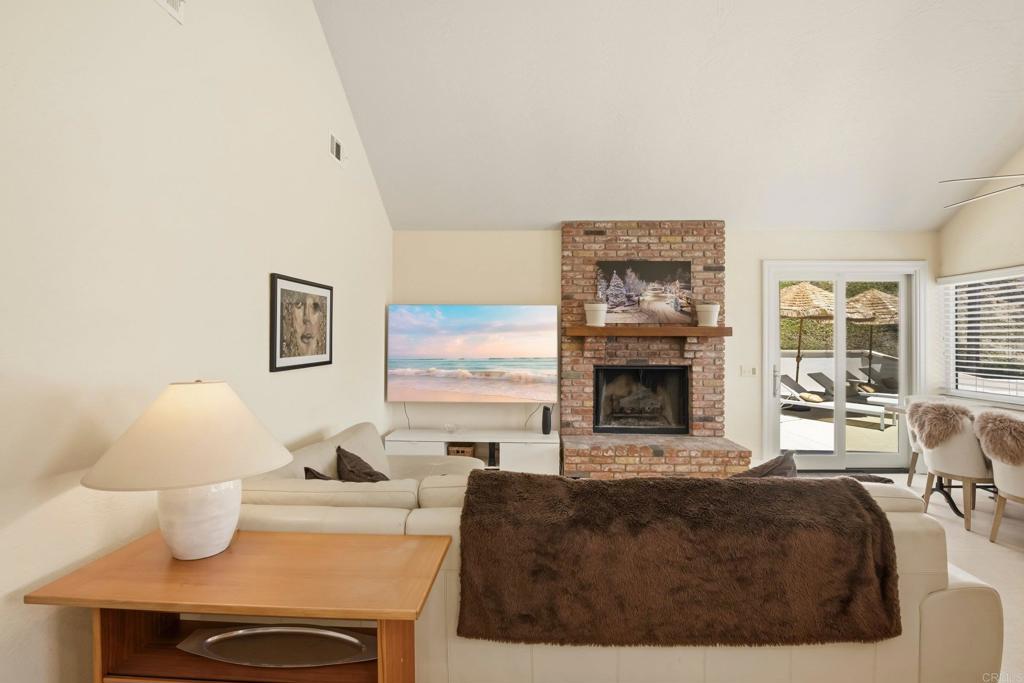 12388 Reata Court - photo 11