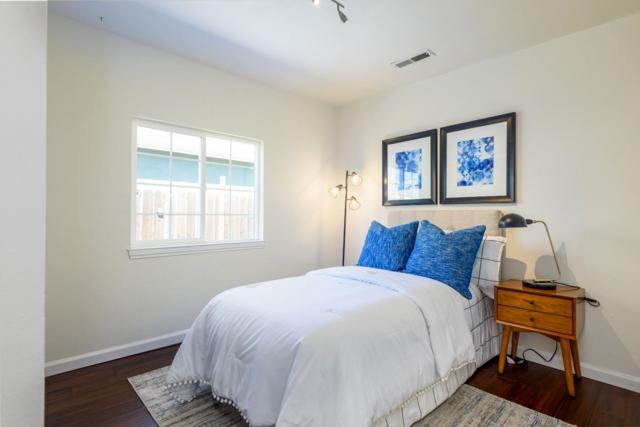 2023 Valparaiso Avenue, Menlo Park CA: https://media.crmls.org/mediaz/f0e7f2c7-dfc9-40ab-a611-69c94ba84e8a.jpg