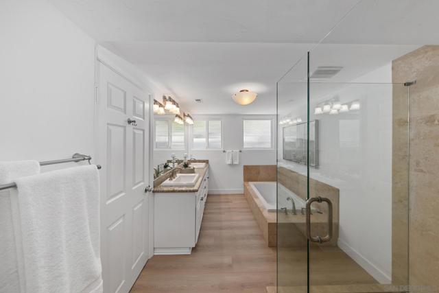 6937 Paseo Laredo, La Jolla CA: https://media.crmls.org/mediaz/f0e877b1-f457-45ad-92b4-94ef84e51824.jpg