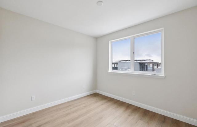 2449 Willow Way, San Mateo CA: https://media.crmls.org/mediaz/f0ebd3a1-9533-44c5-85f7-8f8a4962efe7.jpg