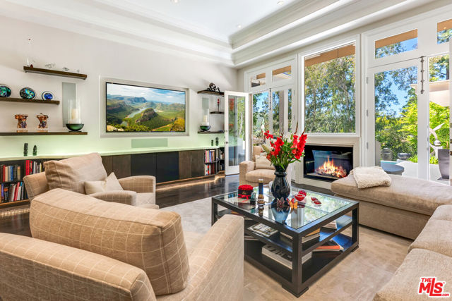 Drew Fenton | 11729 Wetherby Lane Los Angeles CA | MLS: 6991140