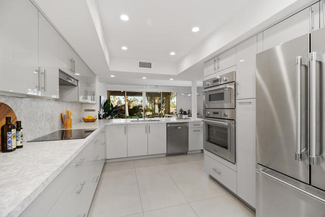 73450 Dalea Lane, Palm Desert CA: https://media.crmls.org/mediaz/f0ec9b4b-a2cc-4e2e-aa7f-17279cbc0519.jpg