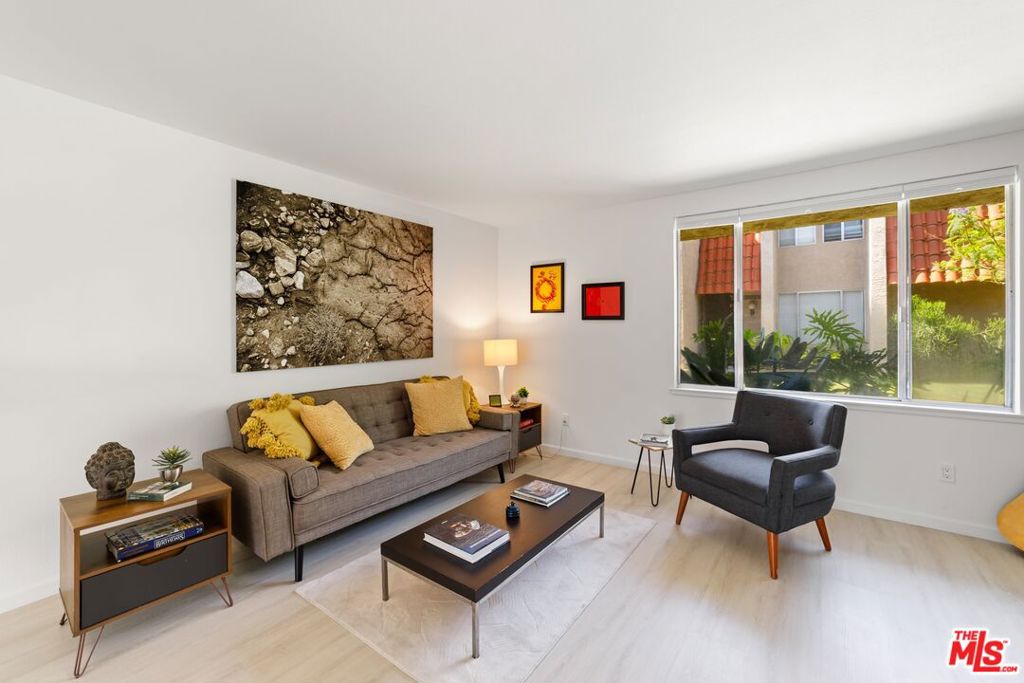 MLS #25617441 image #1