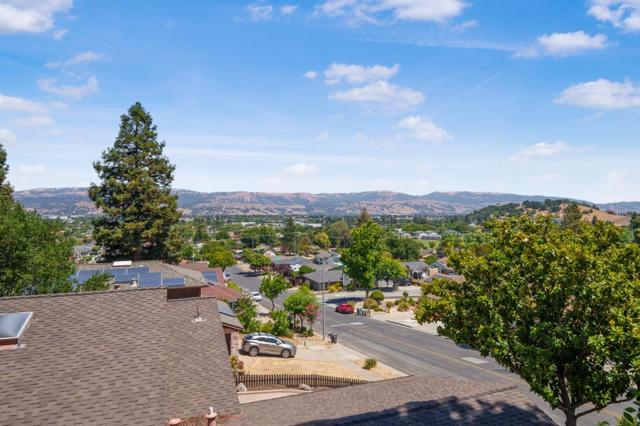 17750 Trumpp Court, Morgan Hill CA: https://media.crmls.org/mediaz/f0ed7d46-d8a9-4aa7-a8b5-d2bac1a9f2b5.jpg