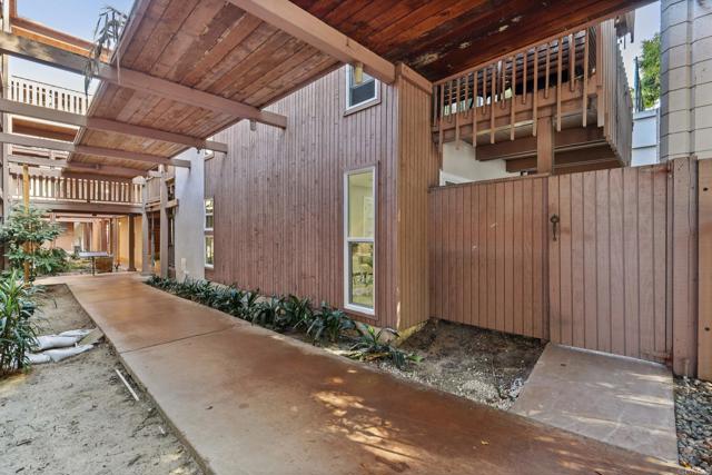 2600 Torrey Pines Road, La Jolla CA: https://media.crmls.org/mediaz/f0ed7f47-db57-4d69-9d48-5690f0b5d473.jpg