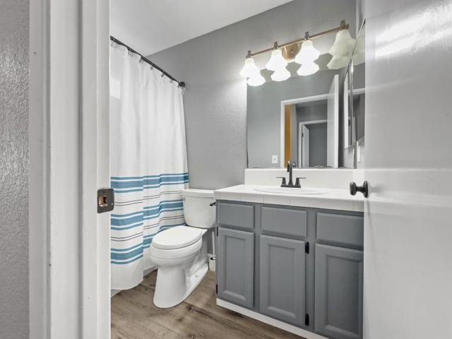 1616 Brentwood Lane, Gilroy CA: https://media.crmls.org/mediaz/f0eddf22-8a3a-42a1-8ddc-73beac13178e.jpg