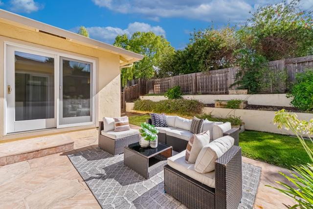 1694 Hyde Drive, Los Gatos CA: https://media.crmls.org/mediaz/f0ef6e90-215f-4e42-8690-0154058192f4.jpg