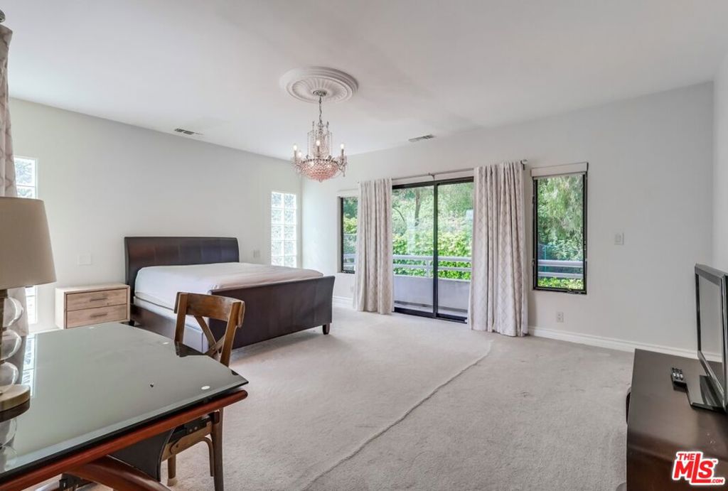 15656 Crownridge PlaceSherman Oaks img 39