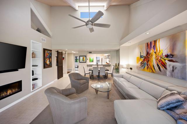 312 Forest Hills Drive, Rancho Mirage CA: https://media.crmls.org/mediaz/f0f0b398-3737-4b98-9d4c-472b9a4b9d74.jpg