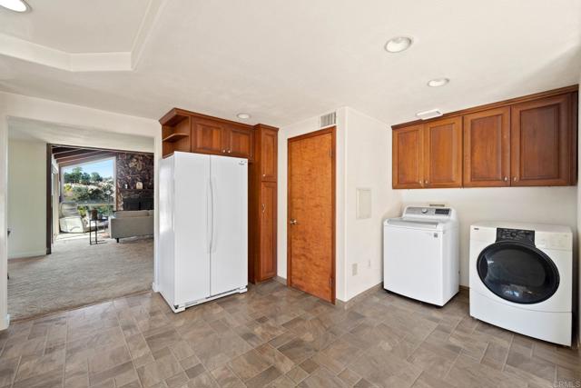 Image 32 of 56 For 14404 Hillside Drive