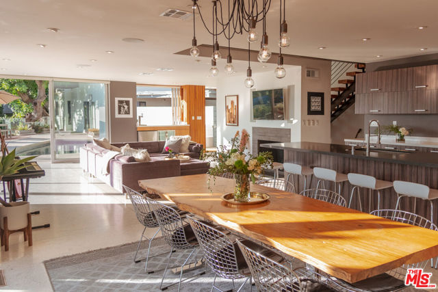 7650 Curson Terrace, Los Angeles CA: https://media.crmls.org/mediaz/f0f1cce8-febd-4e1d-869a-9bfa7147feb1.jpg