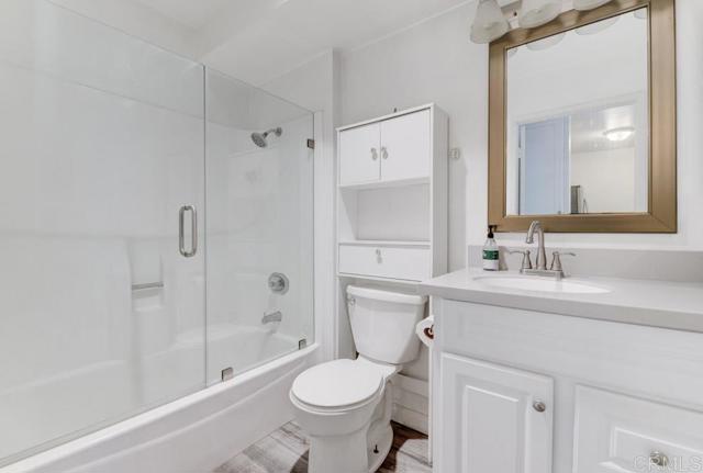 3780 Swift Avenue, San Diego CA: https://media.crmls.org/mediaz/f0f2e7d2-07ec-4229-be31-7180bc5e737e.jpg
