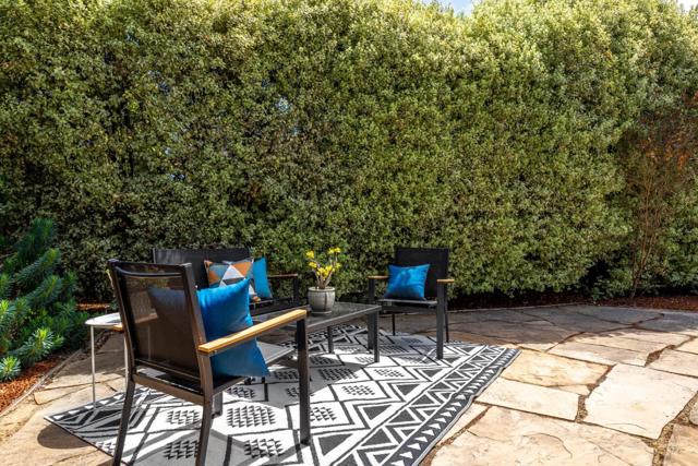 900 35th Avenue, Santa Cruz CA: https://media.crmls.org/mediaz/f0f2fbd6-c7f6-43e5-a5fc-b29a3e637fbc.jpg