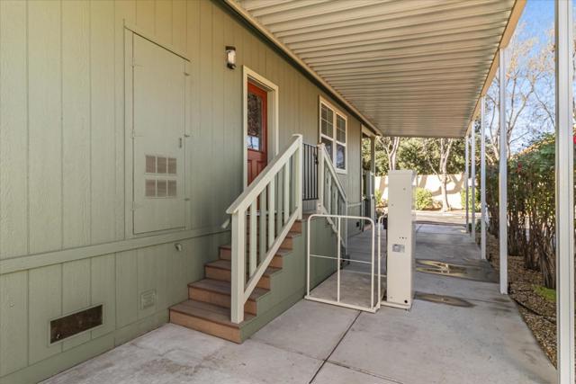 690 Persian Drive, Sunnyvale CA: https://media.crmls.org/mediaz/f0f35c5d-98be-4d76-bad9-0e85cb074740.jpg