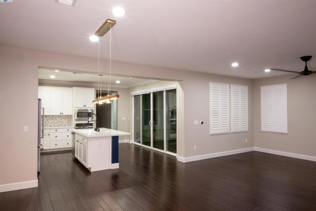 7212 MOUNT VEEDER ROAD, Dublin CA: https://media.crmls.org/mediaz/f0f38a35-eecd-4b47-8c40-9748ae44f19e.jpg