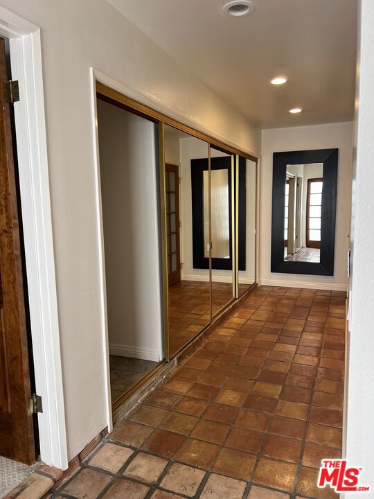 639 Navy Street, B photo 13