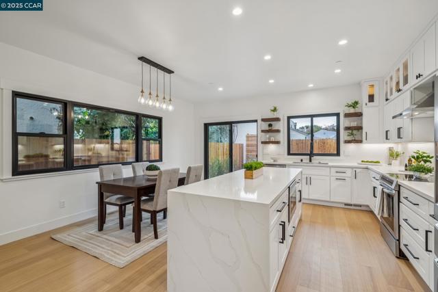 1126 Brighton Ave, Albany CA: https://media.crmls.org/mediaz/f0f3bdb7-cfd1-430f-9095-b5d43e0d2405.jpg