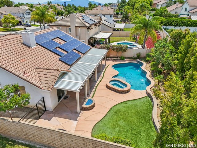 24641 Lincoln AVE, Murrieta CA: https://media.crmls.org/mediaz/f0f3c093-050e-49c4-8b33-d324d2a5a332.jpg