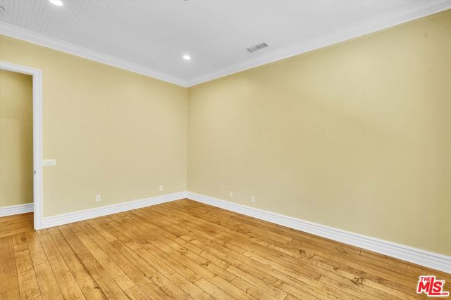 29734 Mulholland Highway, Agoura Hills CA: https://media.crmls.org/mediaz/f0f683a4-e571-4af6-a835-b3e73f815bdc.jpg