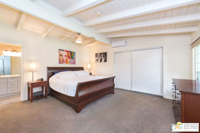 13613 Muscatine Street, Arleta CA: https://media.crmls.org/mediaz/f0f68819-f99e-4555-b83a-10f9b1076ac3.jpg