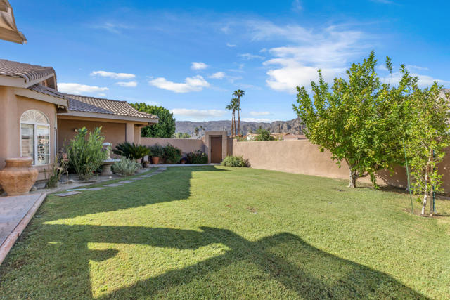 Image 7 of 64 For 52680 Avenida Martinez