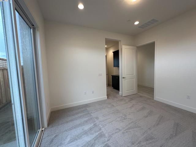 Image 34 of 38 For 4596 Ellington Way