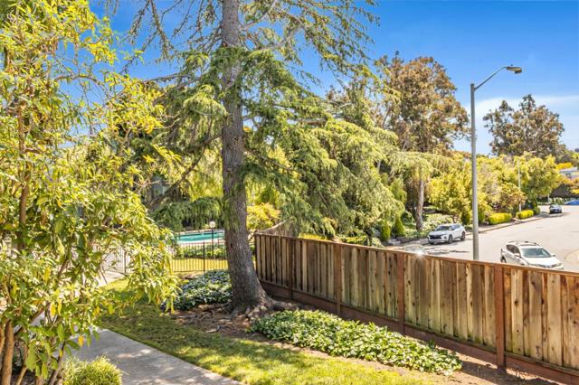 4175 George Avenue, San Mateo CA: https://media.crmls.org/mediaz/f0f78b7b-5de8-4cd8-874b-1d33a22d0677.jpg