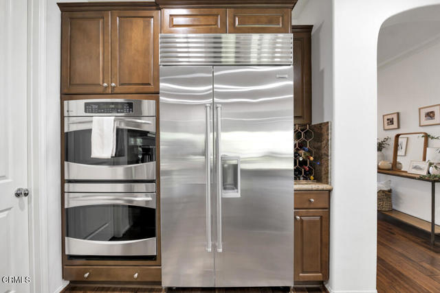 11806 Ricasoli Way, Porter Ranch CA: https://media.crmls.org/mediaz/f0f98b07-f03e-48b4-bbd8-b917e380bdc6.jpg