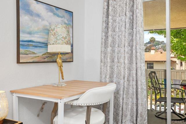 1885 Diamond Street, San Diego CA: https://media.crmls.org/mediaz/f0f9a5b8-f3bf-400a-b1ad-6e0476d6962d.jpg