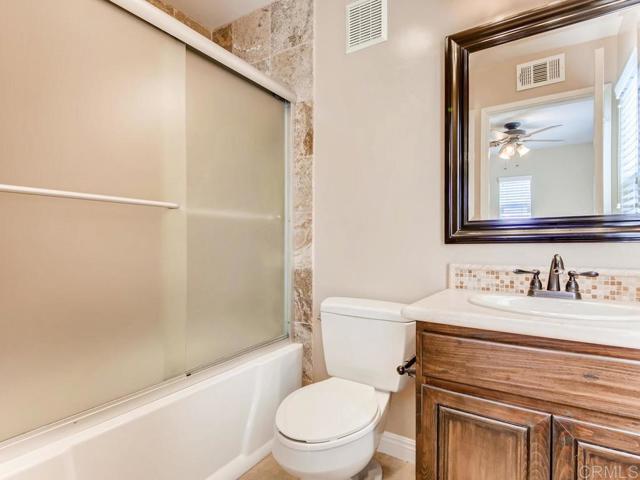539 Almond Road, San Marcos CA: https://media.crmls.org/mediaz/f0f9d00c-b4a0-4318-bbe0-7f88a19cd0b0.jpg
