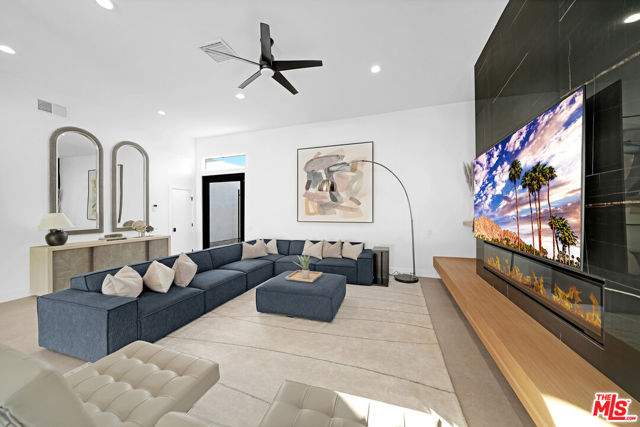 456 E Sonora Road, Palm Springs CA: https://media.crmls.org/mediaz/f0faa591-e60d-4a1b-a5d9-dd98cce9bd7e.jpg