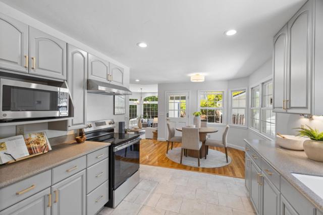 581 Pamlar Avenue, San Jose CA: https://media.crmls.org/mediaz/f0fba975-afbb-4bb2-aeb4-e2ea7e8e1ee3.jpg
